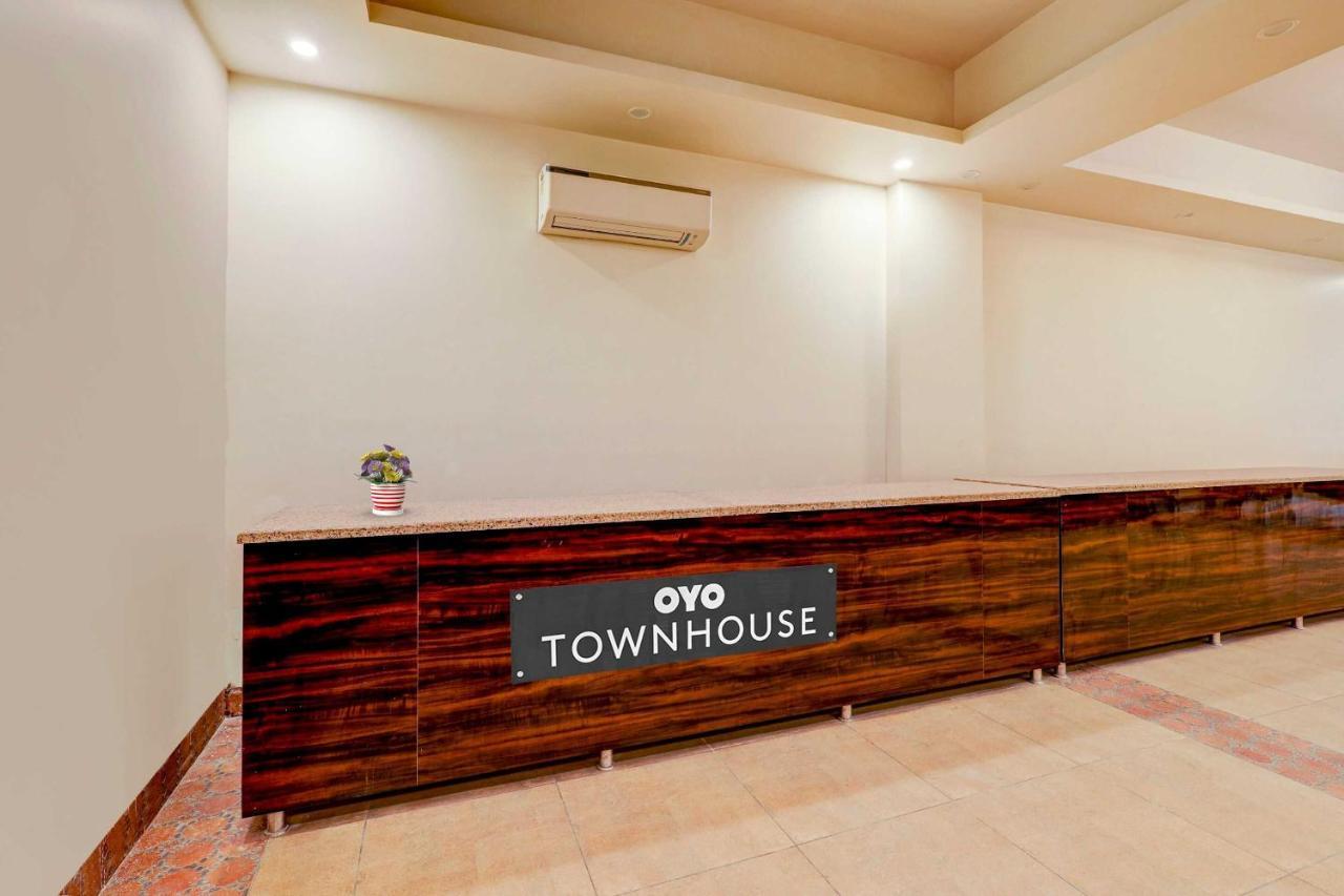新德里 Townhouse Golden King酒店 外观 照片