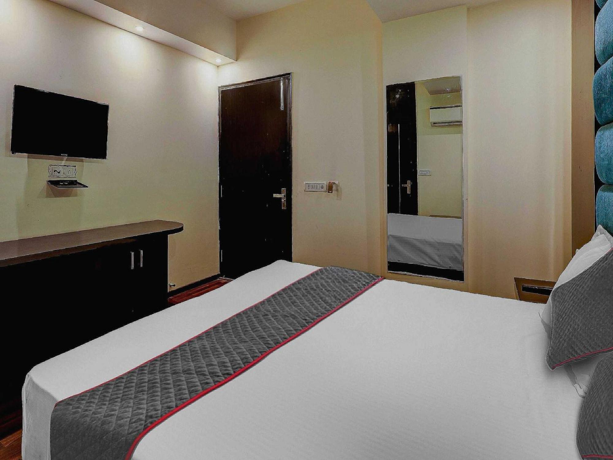 新德里 Townhouse Golden King酒店 外观 照片